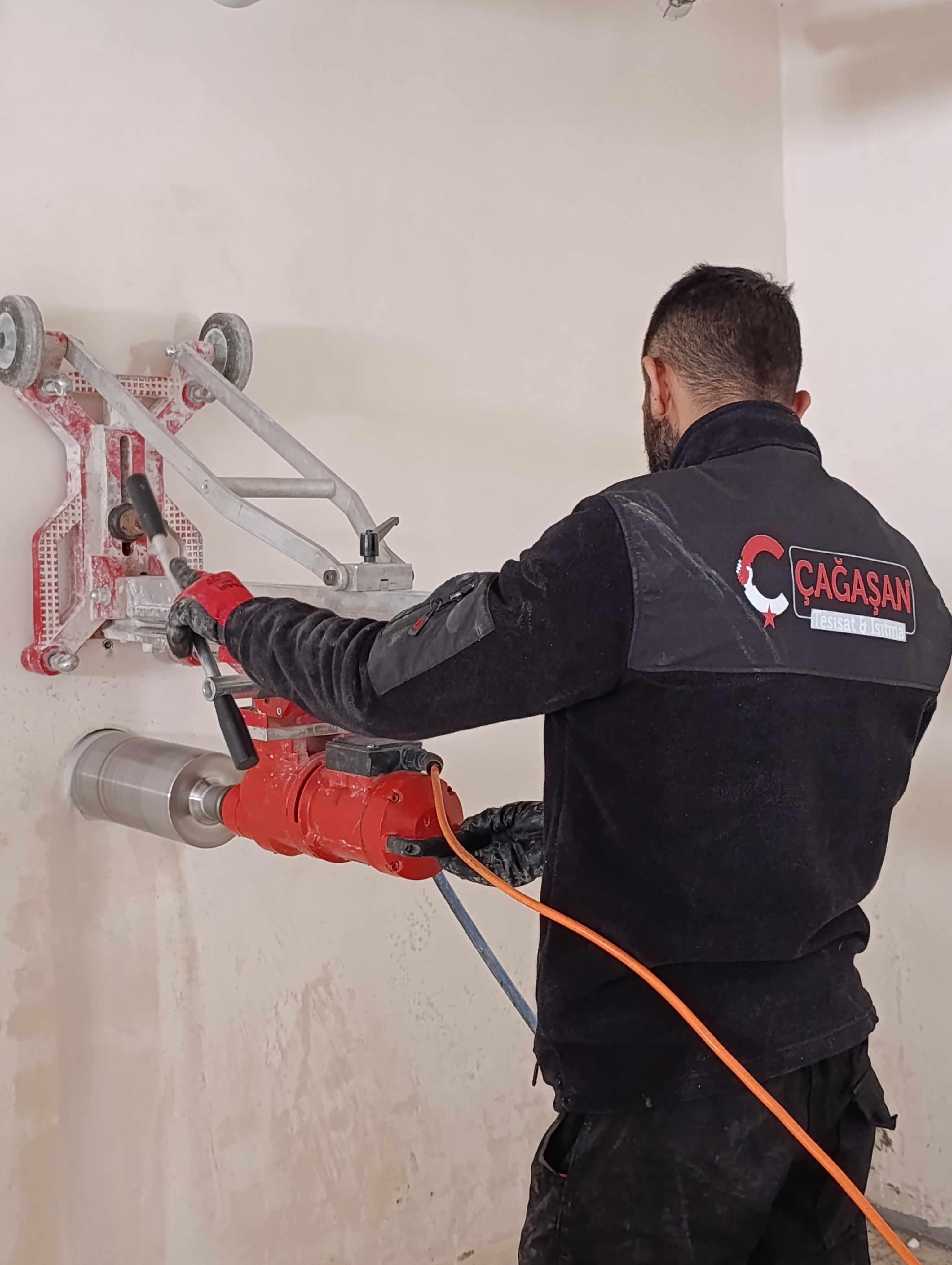 Karot Deliği |  Çağaşan Konya Tesisat ve Isıtma 